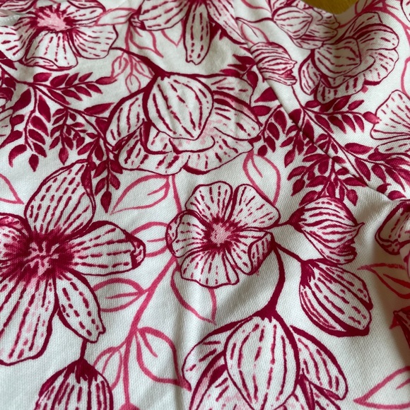 📦 SOLD - Karen Scott floral tee. Petite Medium.NWT. - Picture 3 of 4